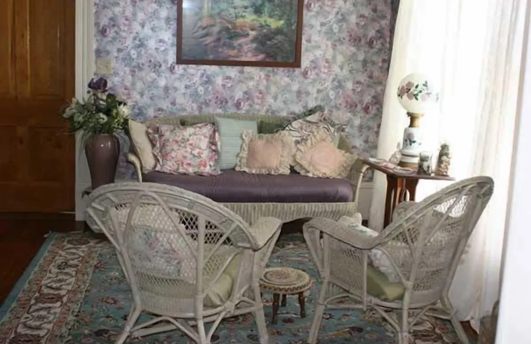 Angel Rose Bed And Breakfast-1
